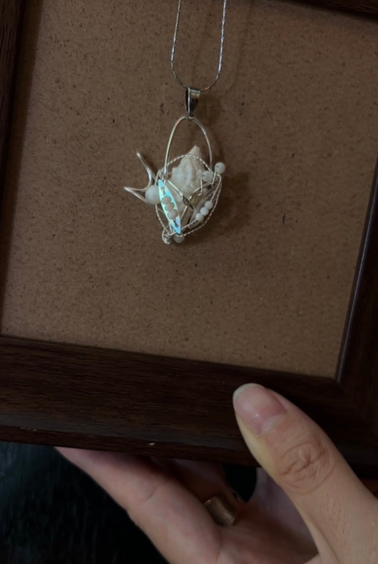 Shell necklace|2