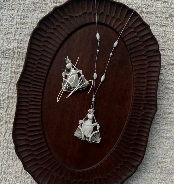 The way of water | unique hand-woven shell necklace（Only the right-side one)